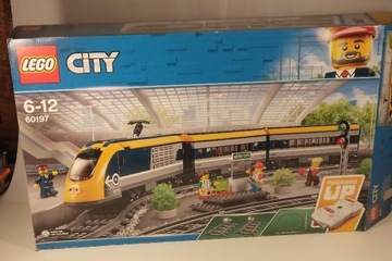 LEGO City 60197 Pociąg pasażerski - OKAZJA !!!