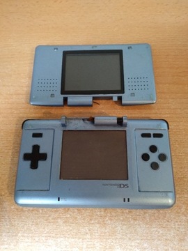 Nintendo DS na części
