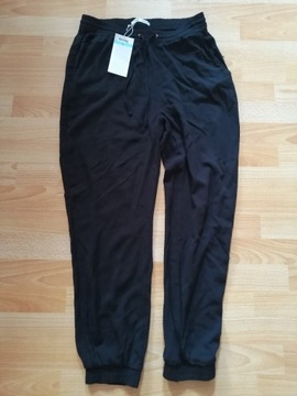 Nowe spodnie jogger L czarne 