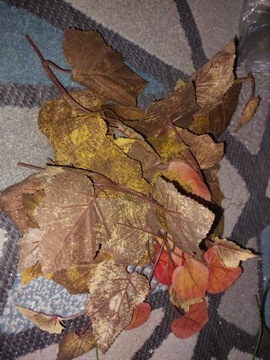 Sztuczne liście jesienne