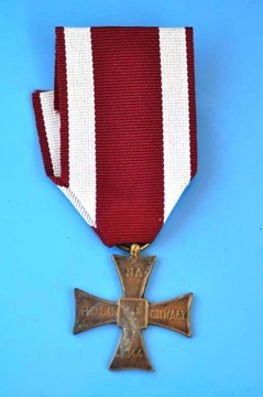 krzyż Walecznych 1944 ze wstążką