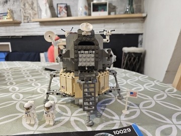 Lego  Discovery 10029 Lunar Lander