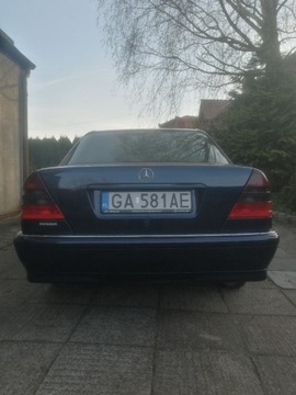 Mercedes w202 Klapa bagażnika Kolor 366 stan BDB 