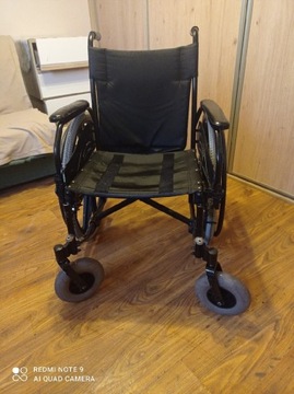 Wózek inwalidzki i chodzik 