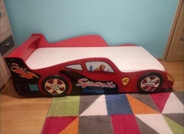 łóżko autko czerwone dla dziecka lakierowane