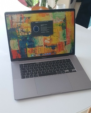 Macbook Pro 16 i9 5500m 1Tb