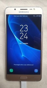 Smartfon Samsung Galaxy J5 2016 złoty 