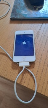 iPod Touch 4G 8GB Apple Biały