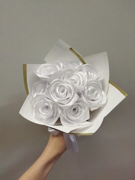 Biały bukiet wieczne róże chrzest komunia prezent
