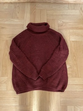 Sweter w kolorze cieplej czekolady