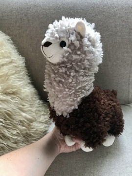 Maskotka zabawka przytulanka kędzierzawa alpaka