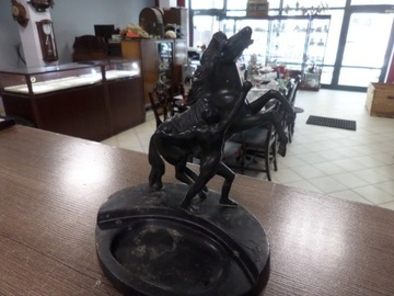 Statuetka-Rzeźba koń 