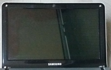 Ramka matrycy Samsung NP-NC110 lub NP-NC210 