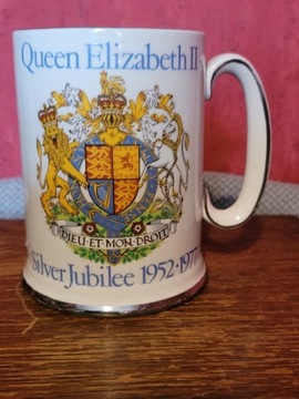 Kufel angielski Queen Elizabeth II  Silver Jubilee