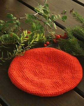 Pomarańczowy beret handmade