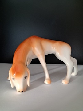 HOLLOHAZA Pies gończy lata 60 figurka porcelanowa