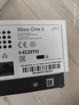 Xbox one s 1tb + Kinect (rzadko używana)