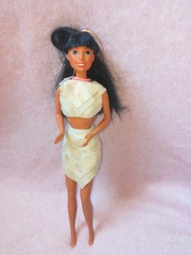 Disney Barbie Nakoma z bajki Pocahontas 1995Mattel