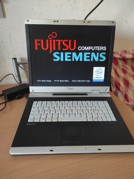 Fujitsu Siemens Amilo Pro V-2030.