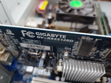 Karta graficzna Gigabyte GV-R955128D