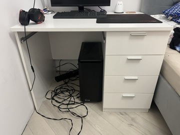 Białe biurko Black Red White