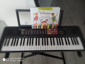 Keyboard organy Yamaha PSR-F51+statyw i książka 