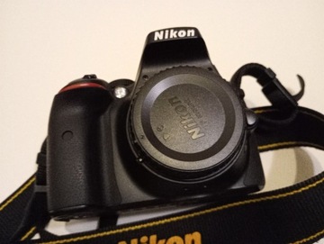 Nikon D5300 + obiektyw AF-S DX Nikkor 15-55m