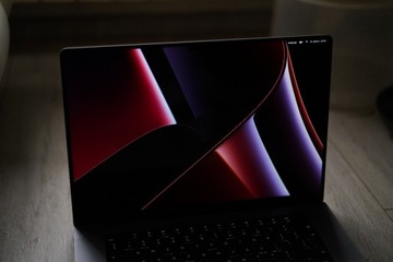 Macbook pro 2021 6,2" m1-16gb ram 512gb dysk