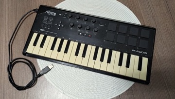 M-AUDIO Axiom AIR mini 32 - klawiatura midi