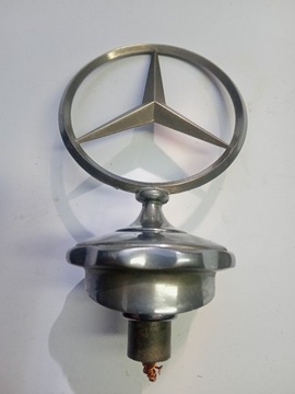 Znaczek Emblemat Mercedes W 1158800386