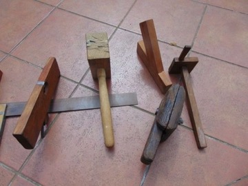 Stare narzędzia stolarskie z XX wieku