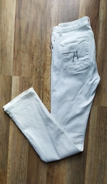 Zara - białe spodnie rozm. 34