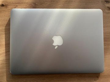 MacBook Air 13’3 2015 i5 4GB 256 GB