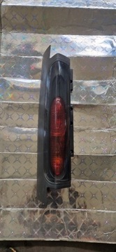 Lampa tylna lewa trafic vivaro primastar 01-07 