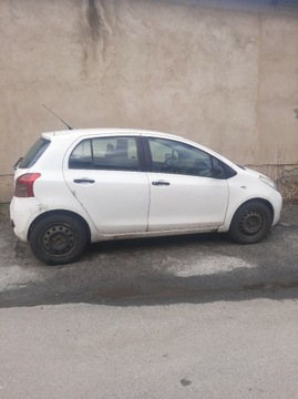 Toyota yaris 2 na części