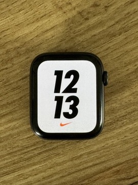 Apple Watch SE 44mm NIKE