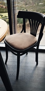 Krzesła drewniane tapicerowane 2 sztuki