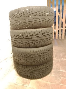 Opony zimowe 225 50 17 Nokian 