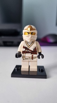 Lego figurka Zane (lewa ręka z lekkim pęknięciem)