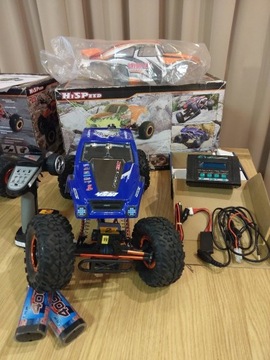 RC clavler Pangolin monster truck