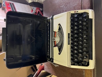 Maszyna do pisania Brother 210! Vintage!