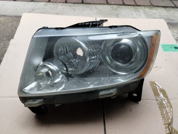 Lampa przednia Jeep grand Cherokee wk2 