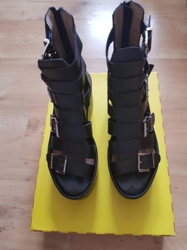 Platformy sandały Jeffrey Campbell THETIS Gothic