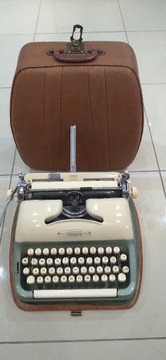 Maszyna do pisania Voss st24