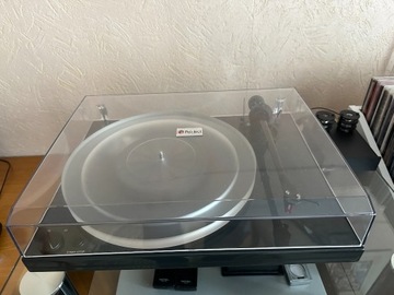 Pro-Ject 1-Xpression III Comfort  Ortofon 2M Red