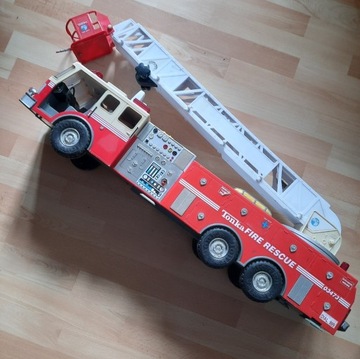 Duży wóz strażacki długość 76 cm