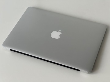 MacBook Air A1466 MQD32ZE/A - używany, idealny