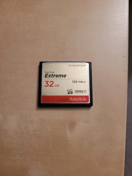 Karta pamięci CompactFlash SanDisk Extreme 32 GB 