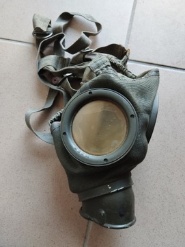 Niemiecka maska  Pgas z 1940 roku  - parciana 