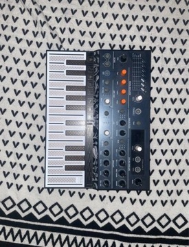 Syntezator Arturia Microfreak